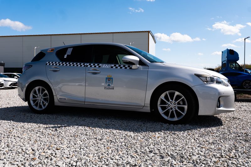 Lexus CT200h